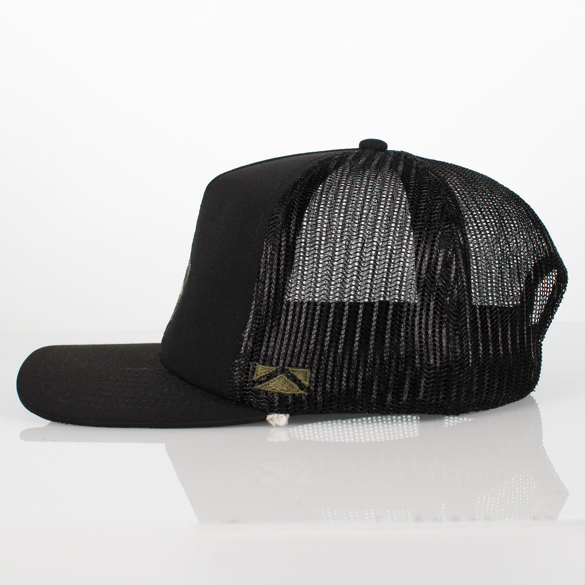 BASSAKWARDS - BASE CAMP STRUCTURED CAP