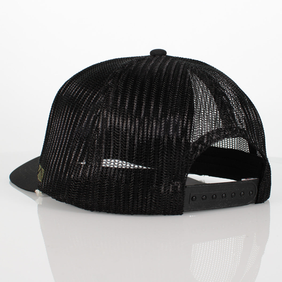 BASSAKWARDS - BASE CAMP STRUCTURED CAP